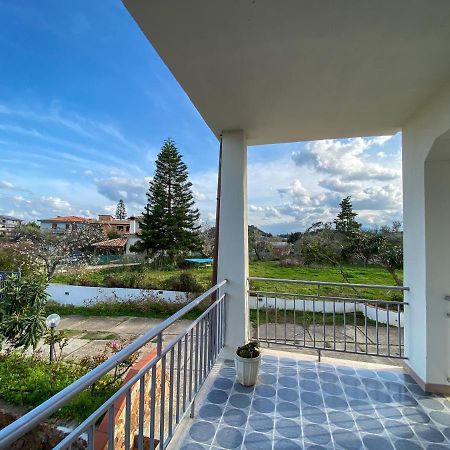Villa Gladyr Лотцораи Экстерьер фото